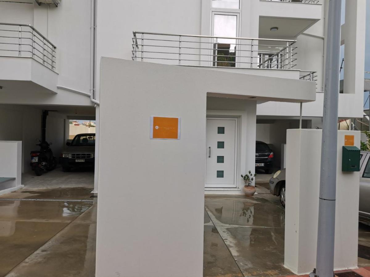 Appartamento Oasis - Chic & Minimal Apt Agios Nikolaos Esterno foto
